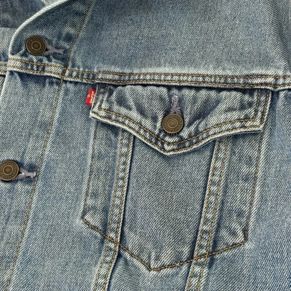 Vintage Levis 70507 Standard Trucker Denim Jacket Mens L Medium Wash Blue 2004